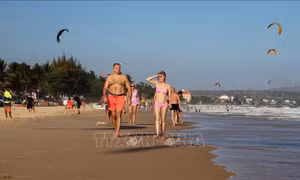 Khách quốc tế tăng, du lịch Bình Thuận dồn sức vào mùa cao điểm cuối năm
