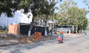 Chuyển công tác cán bộ để xác minh việc bao che người nhà làm sai