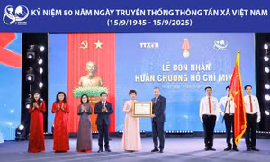Thông tấn xã Việt Nam vinh dự đón nhận Huân chương Hồ Chí Minh lần thứ 3