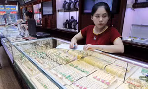 Giá vàng trong nước hạ nhiệt
