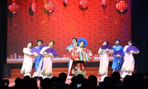 Đêm Gala Chào năm mới và trao giải 'Festival nghệ thuật hữu nghị quốc tế' Hà Nội 