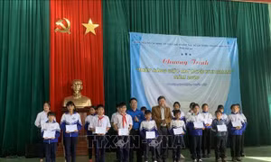 Thắp sáng ước mơ thiếu nhi Gia Lai