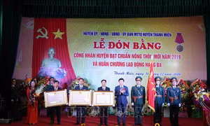 Thanh Miện (Hải Dương) đón bằng công nhận huyện đạt chuẩn nông thôn mới