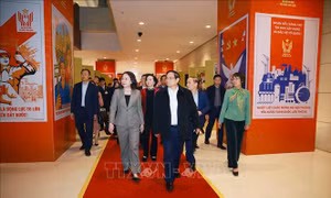 Thủ tướng kiểm tra công tác chuẩn bị Đại hội Thi đua yêu nước toàn quốc lần thứ XI
