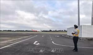 Trám vá xong đường băng, tìm thấy lốp máy bay Vietjet Air bị sự cố tại Buôn Ma Thuột