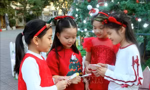 Giáng sinh là dịp để yêu thương và sẻ chia