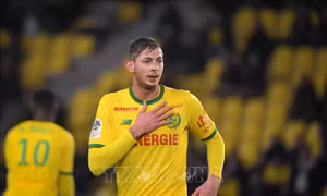 Chấm dứt chiến dịch tìm kiếm tiền đạo Emiliano Sala mất tích trên biển