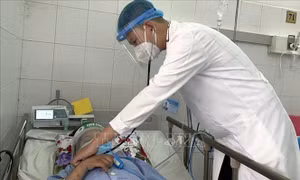 Phẫu thuật thành công bệnh nhân bị tắc động mạch khoeo kèm bệnh lý tim hiếm gặp