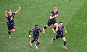 World Cup 2026: Người hâm mộ Canada vỡ òa trước chiến tích lịch sử của đội nhà
