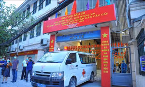 'Đội đặc nhiệm' của Hà Nội lên đường hỗ trợ Bắc Giang chống dịch COVID-19