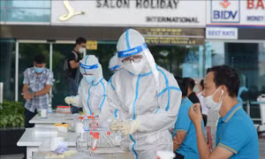 Đà Nẵng xét nghiệm cho trên 2.000 nhân viên làm việc tại sân bay