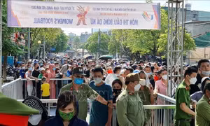 'Cháy' vé mời xem 2 trận bán kết bóng đá nữ tại SVĐ Cẩm Phả