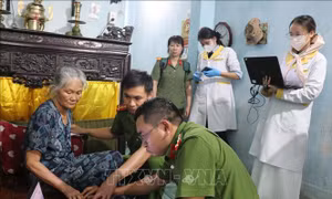 Công an đồng loạt thu nhận mẫu sinh phẩm ADN thân nhân liệt sĩ