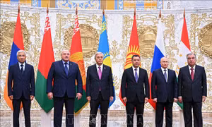 Tổng thống Nga tới Belarus họp bàn với liên minh quân sự CSTO
