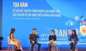 Phát động chiến dịch truyền thông nâng cao nhận thức của phụ nữ trên không gian mạng