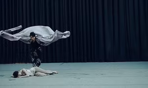 Nghệ sỹ Việt - Hàn trình diễn múa liên hợp 'Sắc màu vũ điệu'