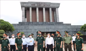 Thủ tướng kiểm tra công tác quản lý, vận hành, bảo đảm kỹ thuật Lăng Chủ tịch Hồ Chí Minh