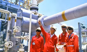 Cải hoán tại Nhà máy Xử lý khí Dinh Cố