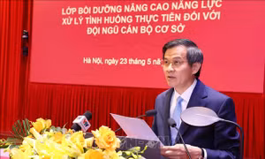 Nâng cao năng lực xử lý tình huống thực tiễn đối với cán bộ cơ sở 
