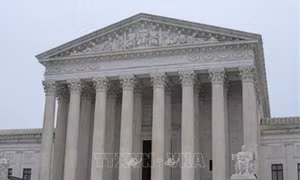 Tòa án Tối cao Mỹ bác sắc lệnh của Tổng thống Trump về quyền công dân theo nơi sinh