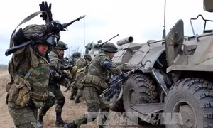 NATO, Nga tập trận song song ở vùng Balkan