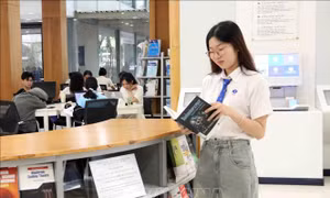Tuyển sinh đại học 2026: Điểm chuẩn một số ngành luật giảm, khoa học sức khỏe tăng