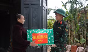 Niềm vui ngày giáp Tết trong những ngôi nhà mới dựng thần tốc