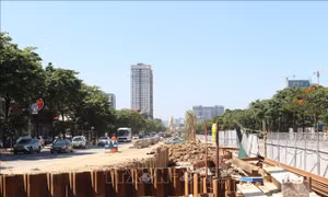 Hà Nội tăng tốc thi công ngày đêm để xóa các điểm ngập cục bộ