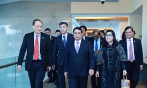 Thủ tướng Phạm Minh Chính bắt đầu thăm chính thức Cộng hòa Singapore