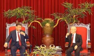 Tổng Bí thư Nguyễn Phú Trọng và Tổng Bí thư, Chủ tịch nước Trung Quốc Tập Cận Bình dự Tiệc trà