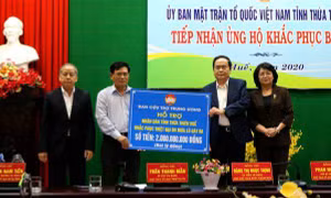 Lãnh đạo Đảng, Nhà nước thăm, trao quà hỗ trợ người dân bị thiệt hại do bão lũ ở Thừa Thiên - Huế 