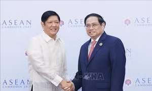 Thủ tướng Phạm Minh Chính gặp Tổng thống Philippines