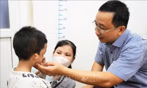 Khám và phẫu thuật miễn phí cho trẻ em khuyết tật