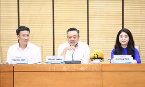 Chủ tịch UBND thành phố Hà Nội đối thoại với thanh niên Thủ đô