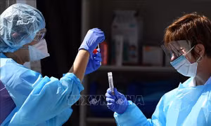  Thiết lập 'Cầu hàng không' đưa trang thiết bị, vật tư y tế từ Trung Quốc về Mỹ