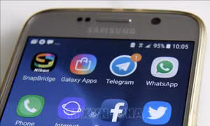 Instagram hoạt động trở lại, Facebook vẫn khó truy cập tại nhiều nơi trên thế giới