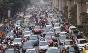 Việc hạn chế xe máy trên hai đường Lê Văn Lương, Nguyễn Trãi mới chỉ là đề xuất nghiên cứu