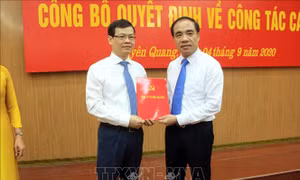Tuyên Quang công bố các Quyết định về công tác cán bộ