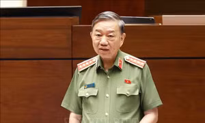  Bộ trưởng Tô Lâm làm rõ hơn về hộ chiếu mẫu mới