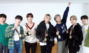 Nhóm nhạc BTS bất ngờ trở thành Đại sứ thương hiệu của LV