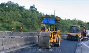 Sửa chữa hư hỏng Quốc lộ 1: Phải làm ngay, chứ không đối phó bằng lời nói, văn bản