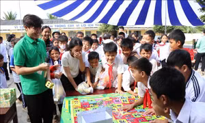 Ngày hội Tết ấm ở huyện vùng sâu, đồng bào Khmer