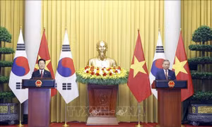 Tổng Bí thư, Chủ tịch nước Tô Lâm và Tổng thống Hàn Quốc Lee Jae Myung họp báo sau hội đàm