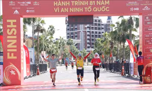 Sôi nổi Giải chạy Hành trình 81 năm - Vì An ninh Tổ quốc