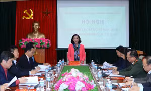 Đổi mới mạnh mẽ phương thức vận động quần chúng