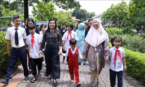 Phu nhân Thủ tướng Việt Nam và Malaysia thăm Làng trẻ em SOS Hà Nội
