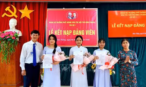 Tạo nguồn đảng viên trẻ từ học sinh trung học phổ thông