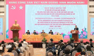 Họp báo quốc tế về sửa đổi một số điều của Hiến pháp và triển khai mô hình chính quyền địa phương 2 cấp