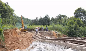 Chạy tàu trở lại toàn tuyến đường sắt Yên Viên - Lào Cai