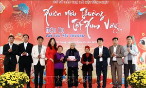 Mang Xuân yêu thương đến với mọi người, mọi nhà